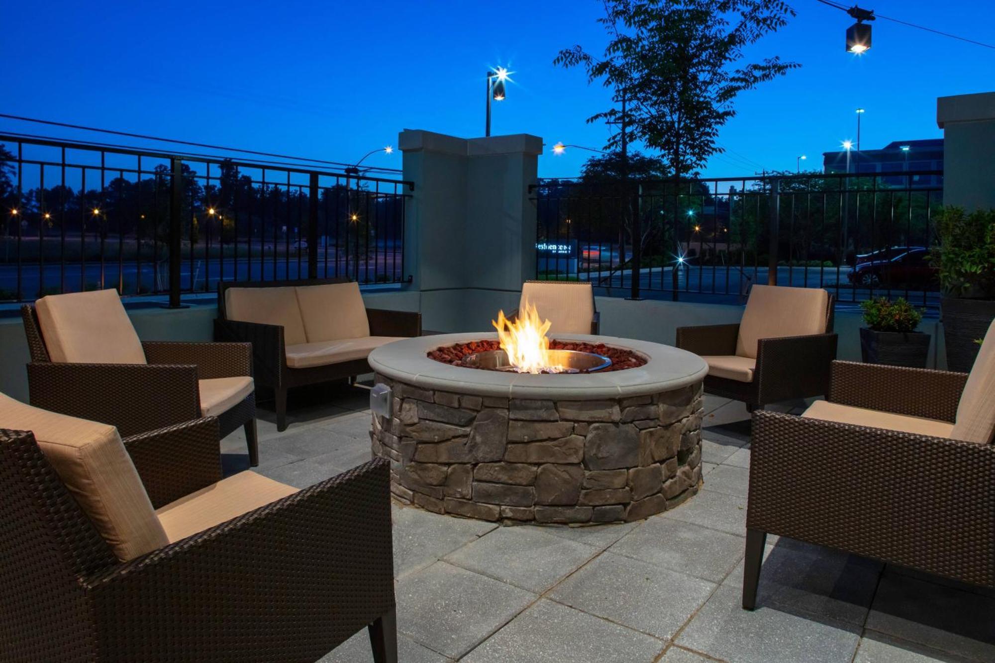 Residence Inn By Marriott Virginia Beach Town Center Esterno foto